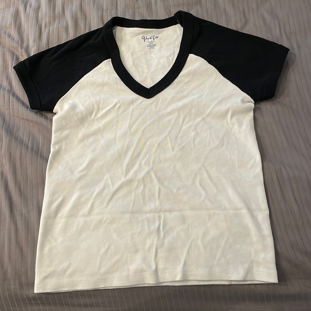 Brandy Melville shirt